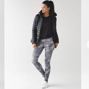 Lululemon Wunder Under Pant III Legging Diffusion White Black